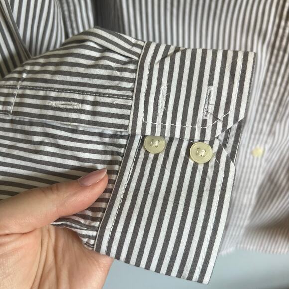 Lands End White and Gray Striped Button up 100% Cotton size 10 - Picture 2 of 9